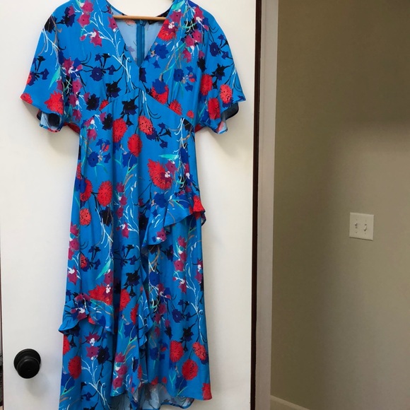 Zara Dresses & Skirts - Zara Dress!